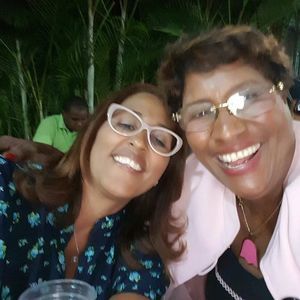 Meet your Posher, Digna